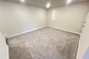 10627 Roundstone Ln, White Plains, MD 20695 - Photo 7