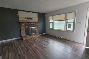 7010 Evergreen Dr, Waldorf, MD 20601 - Photo 7