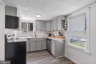 7835 Bensville Rd, Waldorf, MD 20603 - Photo 13