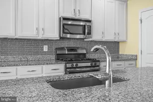 9833 Ushers Pl, Waldorf, MD 20601 - Photo 5