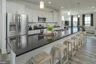 10562 Roundstone Ln, White Plains, MD 20695 - Photo 9