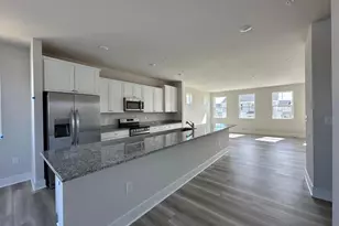 10683 Millport St, White Plains, MD 20695 - Photo 5