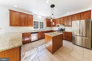 1007 Norfolk Dr, La Plata, MD 20646 - Photo 47