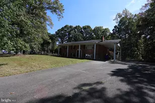 9343 Clifford Dr, White Plains, MD 20695 - Photo 3