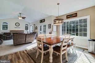 1012 Northampton Dr, La Plata, MD 20646 - Photo 3