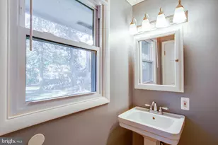 2914 Sandwich Dr, Waldorf, MD 20601 - Photo 9