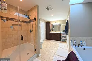 214 Washington Ave, La Plata, MD 20646 - Photo 17