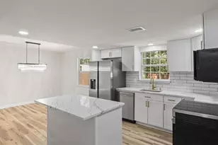 749 University Dr, Waldorf, MD 20602 - Photo 1