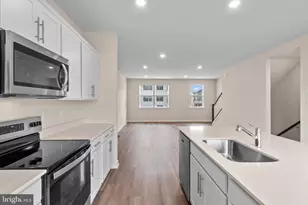 240 Soft Rush Ln, La Plata, MD 20646 - Photo 13