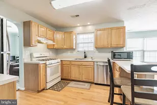 10324 Cassidy Ct, Waldorf, MD 20601 - Photo 3