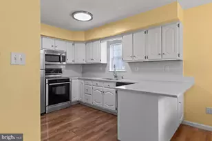 6221 Polar Bear Ct, Waldorf, MD 20603 - Photo 11