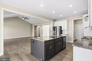 5898 Hardwick Ct, Hughesville, MD 20637 - Photo 17
