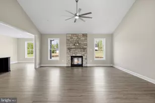 5898 Hardwick Ct, Hughesville, MD 20637 - Photo 9