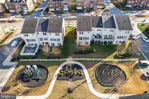 3216 Careysbrook Ct, Waldorf, MD 20601 - Photo 3