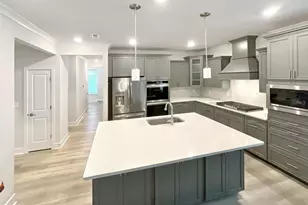 10603 Mount Rainier Pl, White Plains, MD 20695 - Photo 5