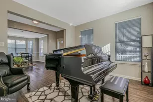 3927 Hedgemeade Ct, White Plains, MD 20695 - Photo 5