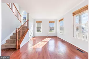 9402 Pep Rally Ln, Waldorf, MD 20603 - Photo 11