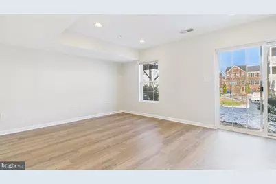 11484 Stockport Place, White Plains, MD 20695 - Photo 5