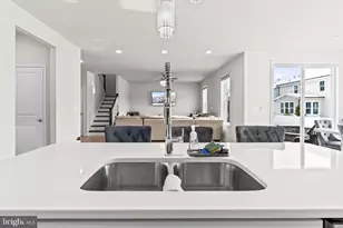 9859 Selkie Ln, Waldorf, MD 20601 - Photo 13