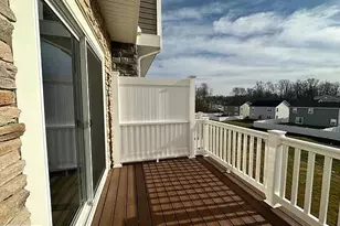 10997 Barnard Pl, White Plains, MD 20695 - Photo 7