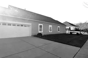 4931 Shoal Creek Ln, White Plains, MD 20695 - Photo 5