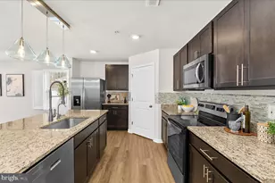 367 Forest Edge Ave, La Plata, MD 20646 - Photo 15