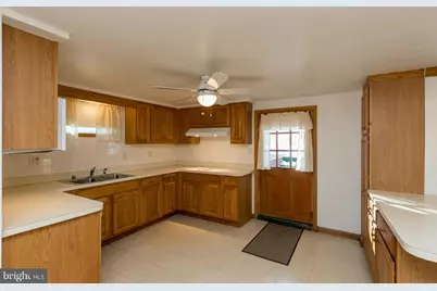 5305 Robert Lee Place, Pomfret, MD 20675 - Photo 9