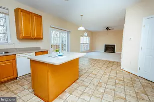 5653 Cabinwood Ct, Indian Head, MD 20640 - Photo 15