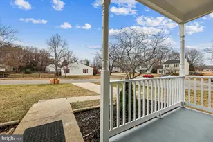 2293 Vine Hill Ct, Waldorf, MD 20602 - Photo 3