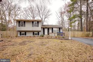 2200 Holly Oak Ct, Waldorf, MD 20601 - Photo 1