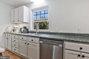 10702 Westwood Ln, Waldorf, MD 20601 - Photo 9