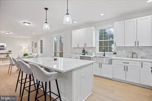 7016 Grace Landing Ct, Hughesville, MD 20637 - Photo 17