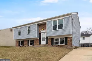 2221 Bridle Path Dr, Waldorf, MD 20601 - Photo 9