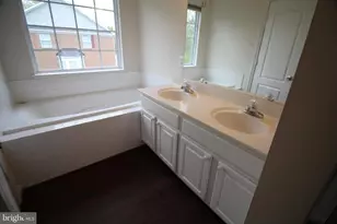 8484 Pattette Pl, White Plains, MD 20695 - Photo 17