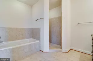 305 Centennial St, La Plata, MD 20646 - Photo 29
