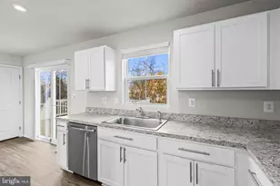 12 Willow Woods Dr, La Plata, MD 20646 - Photo 5