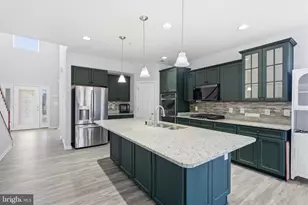 6423 Ocelot St, Waldorf, MD 20603 - Photo 9