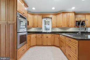 12920 Hillcrest Pl, Charlotte Hall, MD 20622 - Photo 3