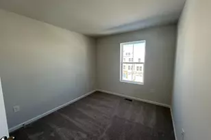 10996 Barnard Pl, White Plains, MD 20695 - Photo 19