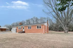 10524 Deacon Rd, White Plains, MD 20695 - Photo 3