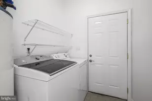 270 Williamsburg Cir, La Plata, MD 20646 - Photo 21