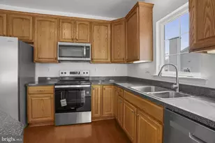 270 Williamsburg Cir, La Plata, MD 20646 - Photo 11