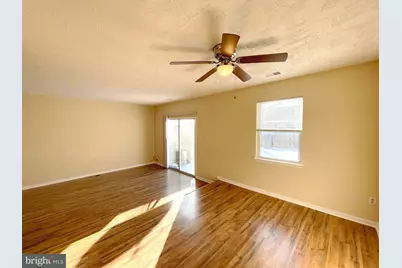 908 Sycamore, La Plata, MD 20646 - Photo 5