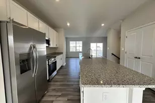 10976 Barnard Pl, White Plains, MD 20695 - Photo 3