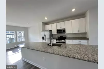 10976 Barnard Place, White Plains, MD 20695 - Photo 5