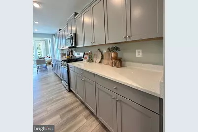 5404 Newport Circle, White Plains, MD 20695 - Photo 13