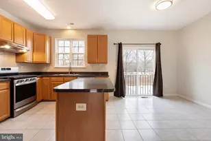 9704 Memphis Pl, Waldorf, MD 20603 - Photo 3