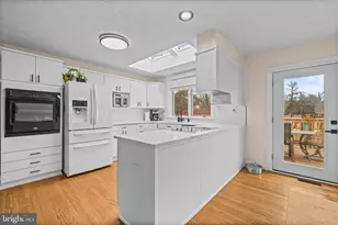 10514 Willetts Crossing Rd, White Plains, MD 20695 - Photo 7