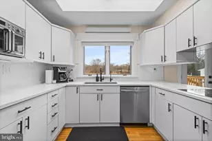 10514 Willetts Crossing Rd, White Plains, MD 20695 - Photo 9