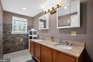 6605 Ellenwood Dr, La Plata, MD 20646 - Photo 25